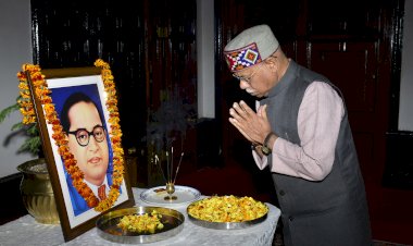 राज्यपाल ने महापरिनिर्वाण दिवस पर भारत रत्न डॉ. भीमराव अम्बेडकर को पुष्पांजलि अर्पित की