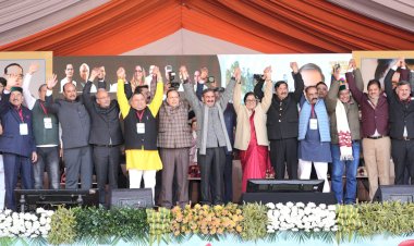 हिमाचल के विकास और परिवर्तन की गूंज मंडी में : विकास का जनोत्सव, दिखा ऐतिहासिक नजारा