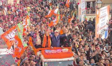 मोदी–नड्डा नेतृत्व में बिहार में बंपर जीत, कांग्रेस का तीन साल का कार्यकाल ‘खाओ–पीयो–मौज करो’ सरकार : अनुराग ठाकुर