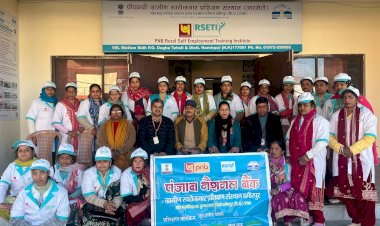 आरसेटी ने 25 महिलाओं को दी जूट के उत्पाद बनाने की ट्रेनिंग