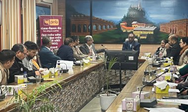 आम लोगों तक पहुंचाएं बैंकों की ऋण योजनाएं : अमरजीत सिंह