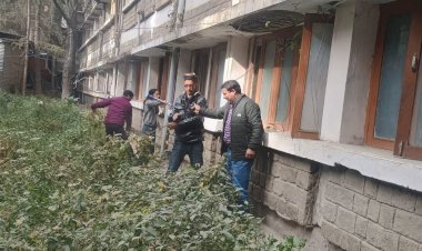 कुल्लू जिला मुख्यालय के सरकारी कार्यालयों में विशेष स्वच्छता अभियान आयोजित