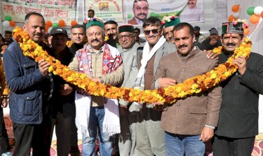 शिक्षा मंत्री ने ग्राम पंचायत बखोल के भवन का किया लोकार्पण