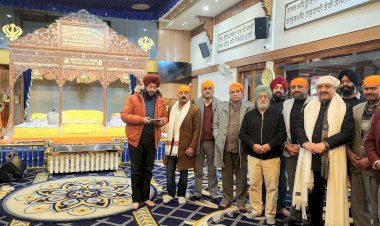 वीर बाल दिवस पर सांसद सुरेश कश्यप ने गुरुद्वारा साहिब बस स्टैंड शिमला में टेका माथा