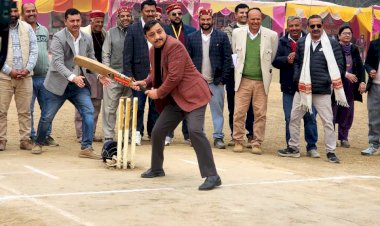 आर्थिक मोर्चे पर भारत ने रचा नया कीर्तिमान, मोदी सरकार के नेतृत्व में बढ़ा भरोसा : सुरेश कश्यप