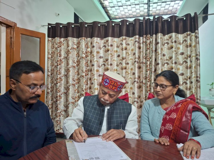 राज्यपाल एवं लेडी गवर्नर ने गोरखपुर में मतदाता सूची के विशेष गहन पुनरीक्षण अभियान में भाग लिया