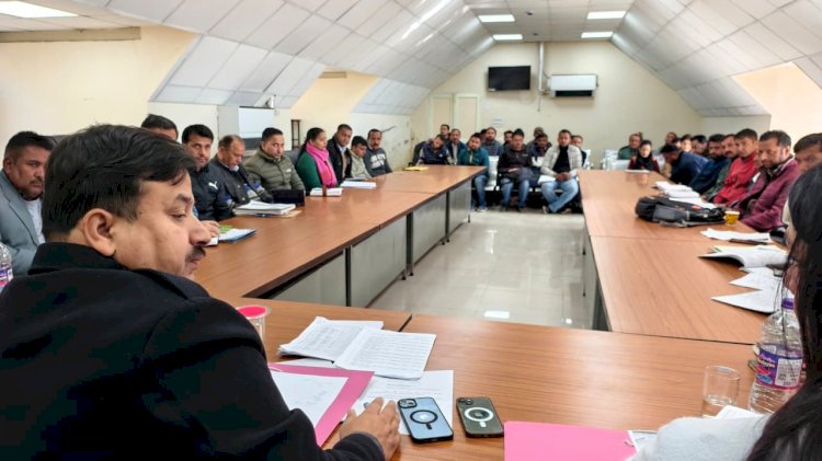 राजस्व कार्यों में देरी नहीं होगी स्वीकार - उपायुक्त