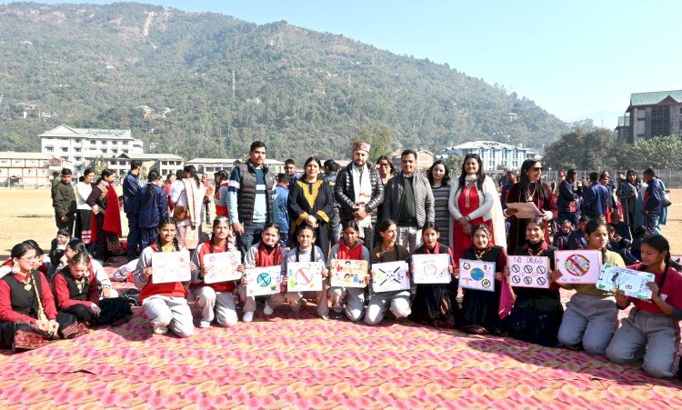 जिला स्तरीय अंतरराष्ट्रीय दिव्यांगजन दिवस पड्डल मैदान में आयोजित