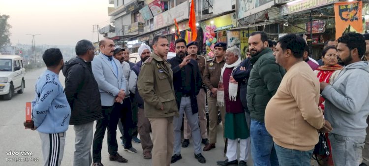डीसी-एसपी ने टाहलीवाल में यातायात व सुरक्षा व्यवस्था का औचक निरीक्षण किया