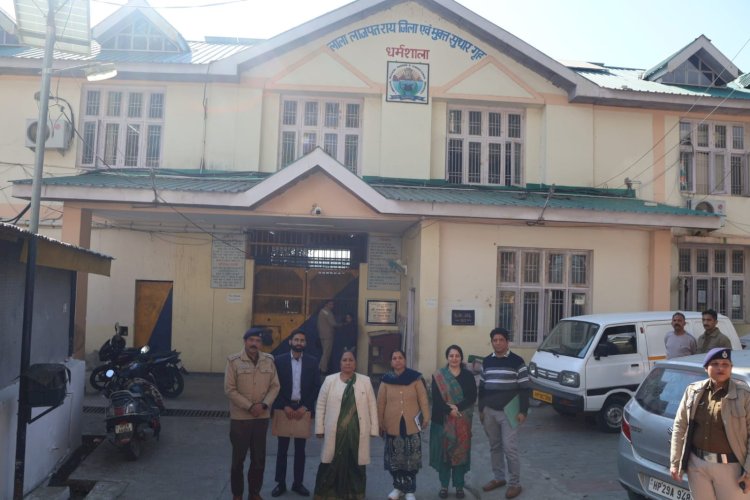 राष्ट्रीय महिला आयोग की सदस्य ममता कुमारी द्वारा धर्मशाला में विभिन्न संस्थाओं का निरीक्षण