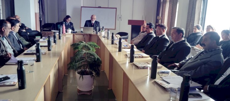 हिमाचल प्रदेश न्यायिक अकादमी में मध्यस्थता का प्रशिक्षण ले रहे हैं अधिवक्ता