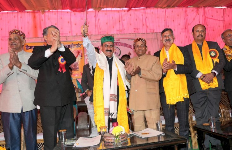 मुख्यमंत्री ने पेंशनरों के योगदान को किया नमन