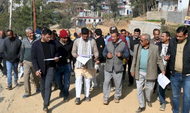 एनएच–03 अवाहदेवी से पाडच्छु तक विधायक चन्द्रशेखर ने किया पैदल निरीक्षण