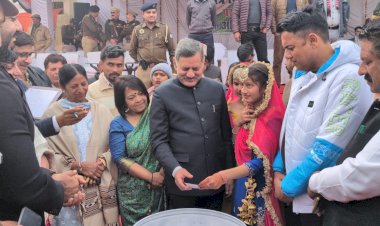 रेडक्रॉस सोसायटी के लक्की ड्रॉ में पहले विजेता को निकला ऐपल आईफोन 16