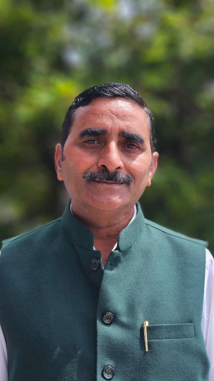 चिराग तले अंधेरा,शिमला ग्रामीण में PWD मंत्री के क्षेत्र की सड़कें बदहाल, जनता एक माह से त्रस्त : प्यार सिंह कँवर