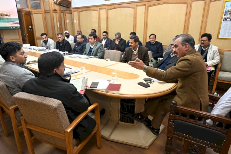 मुख्यमंत्री ने ऊर्जा क्षेत्र में निर्माणाधीन परियोजनाओं की समीक्षा की