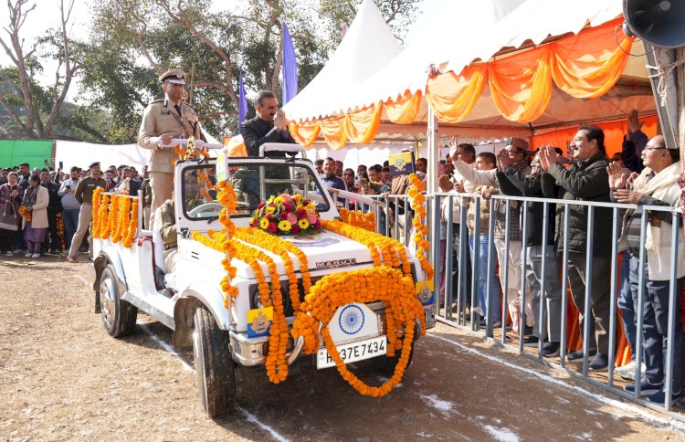 मुख्यमंत्री ने पूर्ण राज्यत्व दिवस पर प्रागपुर में फहराया राष्ट्रीय ध्वज