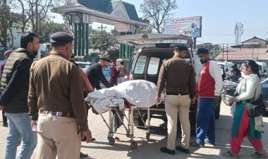 नाहन: मन्दिर में माथा टेक वापस लौट रही महिला ट्रक की चपेट में आई ,पांवटा में हुआ दर्दनाक हादसे में मौत...