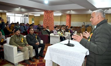 महिलाएं हर क्षेत्र में अपनी सहभागिता कर रही सुनिश्चित - सुरेंद्र चौहान