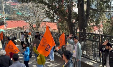 ABVP द्वारा प्रदेश स्तरीय शिक्षा संबंधित मांगों एवं शिमला में SFI के गुंडों द्वारा किए गए हमले के विरोध में धरना प्रदर्शन