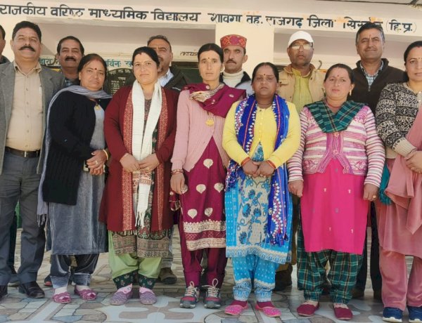 नाहन : शिक्षा उपनिदेशक की अगुवाई में राजगढ़ के स्कूलों में पहुंची संयुक्त टीम, 3 प्राइमरी स्कूलों के असुरक्षित भवनों का किया निरीक्षण