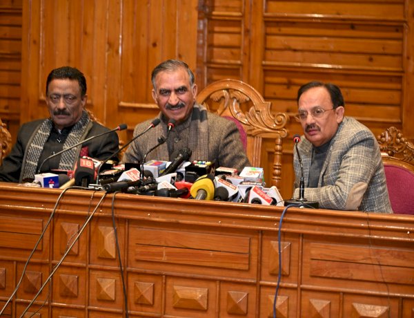 दुविधा में भाजपा, राजस्व घाटा अनुदान पर रुख स्पष्ट नहीं कर पाएः मुख्यमंत्री