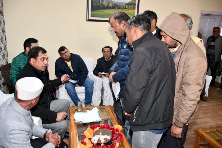 प्रदेश सरकार आर्थिक कठिनाइयों के बावजूद भी हिमाचल के समान विकास के लिए प्रतिबद्ध - संजय अवस्थी