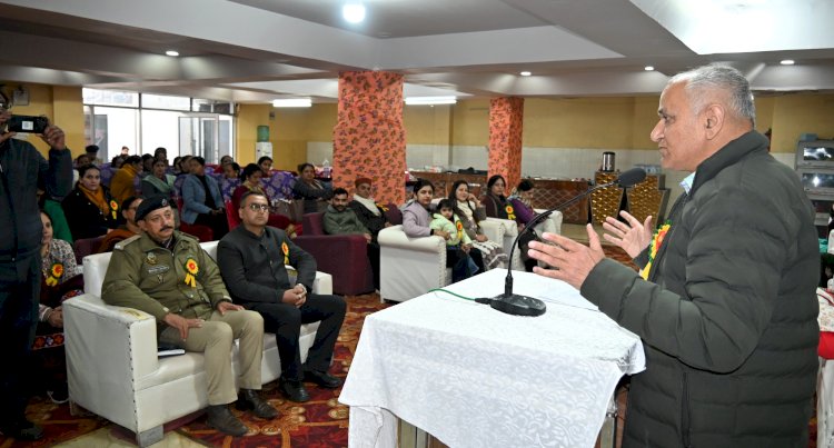 महिलाएं हर क्षेत्र में अपनी सहभागिता कर रही सुनिश्चित - सुरेंद्र चौहान