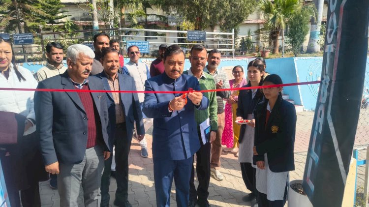 नाहन : पीएम श्री जवाहर नवोदय विद्यालय में फुटबॉल फॉर स्कूल' कार्यक्रम आयोजित, सांसद सुरेश कश्यप ने की बतौर मुख्यातिथि शिरकत