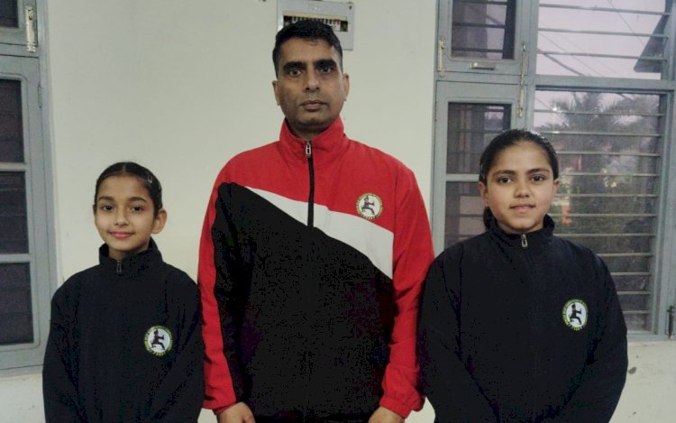 नाहन: ईशानवी- नविका खेलो इंडिया पेंचक सिलात लीग नार्थ जोन चैंपियनशिप में खेलेंगी, दिल्ली रवाना..