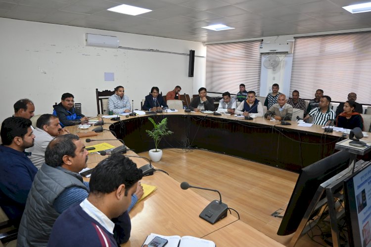 प्रत्येक पात्र सफाई कर्मी को सुनिश्चित हो सरकारी योजनाओं का लाभ: उपायुक्त