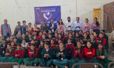 नाहन : यूनाईटेड बिस्किट ने आईटी आई में मनाया अन्तराष्ट्रीय महिला दिवस...