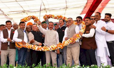 नाहन  : क्लास थ्री पदों में महिलाओं को 25 प्रतिशत आरक्षण देगी सरकारः मुख्यमंत्री