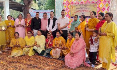 नादौन के गांव पखरोल में मनाया गया उपमंडल स्तरीय अंतर्राष्ट्रीय महिला दिवस