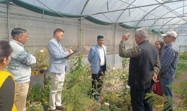 बागवानी मंत्री ने कृषि विज्ञान केन्द्र का किया औचक निरीक्षण, प्रशिक्षण प्राप्त कर रहे बागवानों से किया संवाद