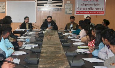 सिविल सेवाओं की तैयारी कर रहे युवाओं के लिए उपायुक्त अपूर्व देवगन की अध्यक्षता में कार्यशाला आयोजित