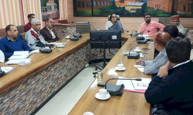 खाली एवं अनुपयोगी सरकारी भवनों की जानकारी तुरंत भेजें