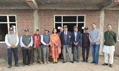 डॉ. शांडिल ने निर्माणाधीन सैनिक सामुदायिक भवन का किया निरीक्षण