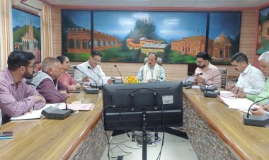 राशन डिपुओं में सफाई और खाद्यान्नों के सुरक्षित भंडारण का रखें ध्यान