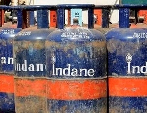 सिलेंडर लेने के लिए बेवजह एजेंसियों में न आएं उपभोक्ता