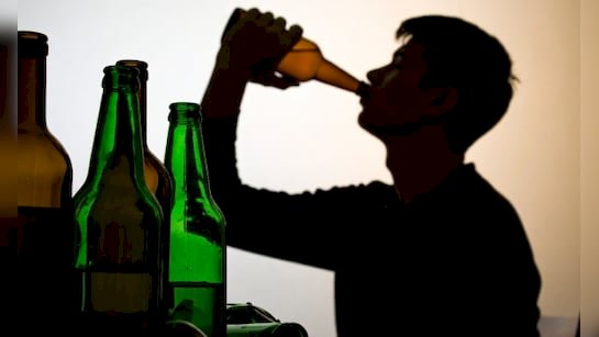 नाहन: 12 बोतल शराब पकड़ी आरोपी के खिलाफ कालाअम्ब में मामला दर्ज...