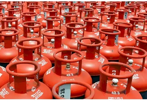 नाहन: डीसी ने कहा...अफवाहों पर न जाएं जिले में पर्याप्त मात्रा में घरेलू सिलैंडर उपलब्ध, भंडारण न करें..