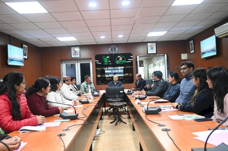 नए भर्ती हुए कृषि विकास अधिकारियों का केंद्रीय आलू अनुसंधान संस्थान शिमला के वैज्ञानिकों के साथ संवाद