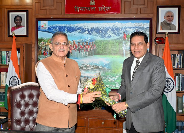 राज्यपाल से राज्य निर्वाचन आयुक्त और एचपीएसईबी अध्यक्ष ने की भेंट