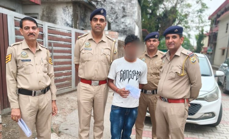 नाहन: यमुना घाट से आ रहे तस्कर से 2.63 ग्राम चिट्टा पकड़ा, आरोपी धरा...