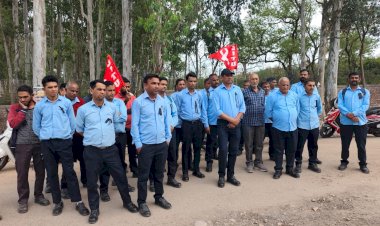 नाहन : ब्लैक डे के तहत मजदूर विरोधी 4 लेबर कोड के खिलाफ सिरमौर में प्रदर्शन