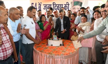 तकनीकी शिक्षा मंत्री राजेश धर्माणी ने लोगों संग मनाया अपना 54वां जन्मदिन