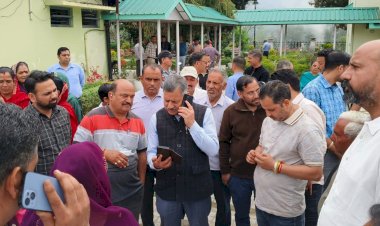 मंत्री राजेश धर्माणी ने घुमारवीं में सुनी जन समस्याएं, अधिकारियों को समयबद्ध निपटारे के दिए निर्देश