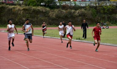 800 मीटर दौड़ में अंबोटा के रोहित कुमार ने जीता स्वर्ण, समूह गान में हमीरपुर और गजल में प्रगतिनगर प्रथम