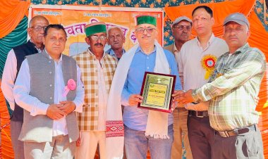 नाहन : विधायक अजय सोलंकी ने  बनेठी में आयोजित पारंपरिक मेले में  की शिरकत, शिरगुल महाराज के दरबार में नवाया शीश